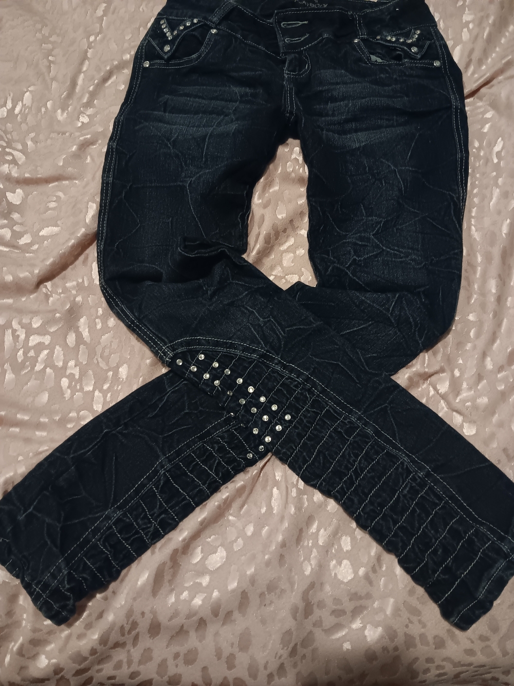 PLAYBOY Vintage Y2K Studded Skunny Jeans. 9/10 Run Really Small